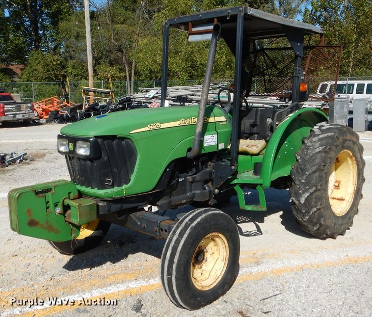 image for item DH2147 2008 John Deere 5325 tractor
