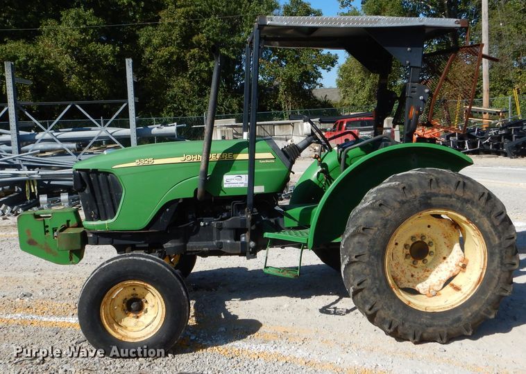 image for item DH2147 2008 John Deere 5325 tractor