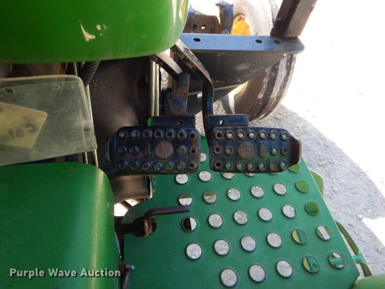 image for item DH2147 2008 John Deere 5325 tractor