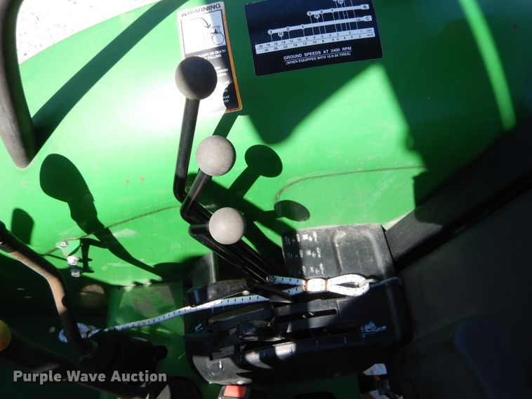 image for item DH2147 2008 John Deere 5325 tractor