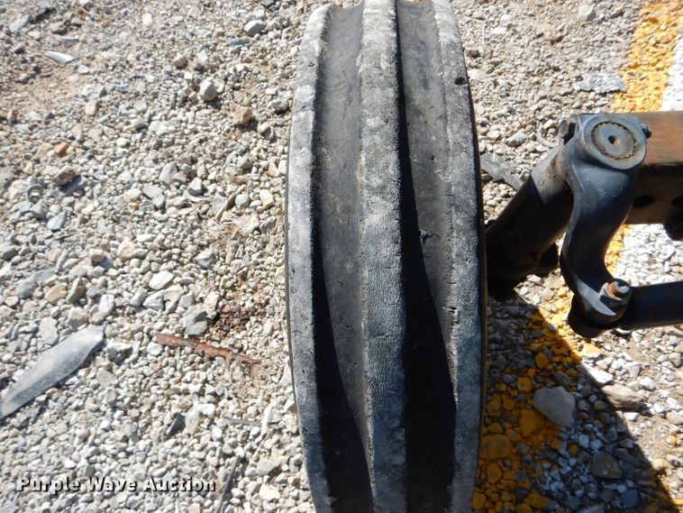 image for item DH2147 2008 John Deere 5325 tractor