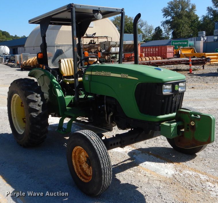 image for item DH2148 2006 John Deere 5525 tractor