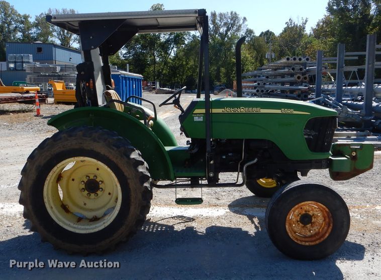 image for item DH2148 2006 John Deere 5525 tractor