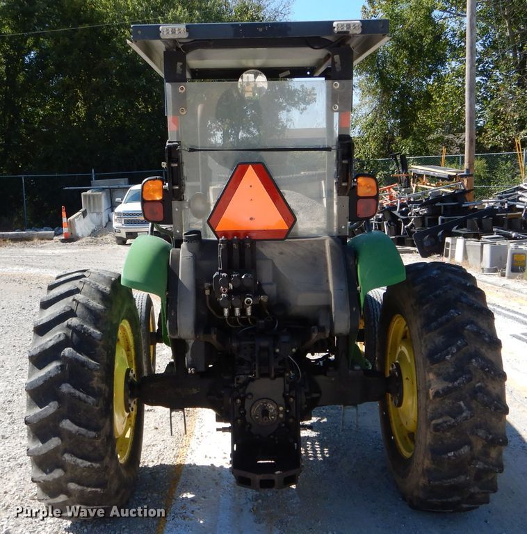 image for item DH2148 2006 John Deere 5525 tractor