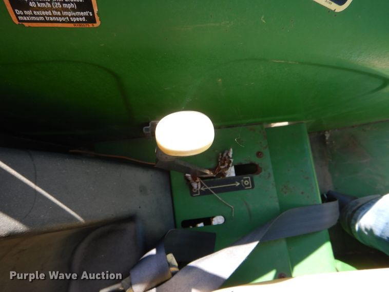 image for item DH2148 2006 John Deere 5525 tractor