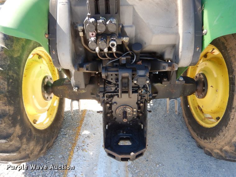 image for item DH2148 2006 John Deere 5525 tractor