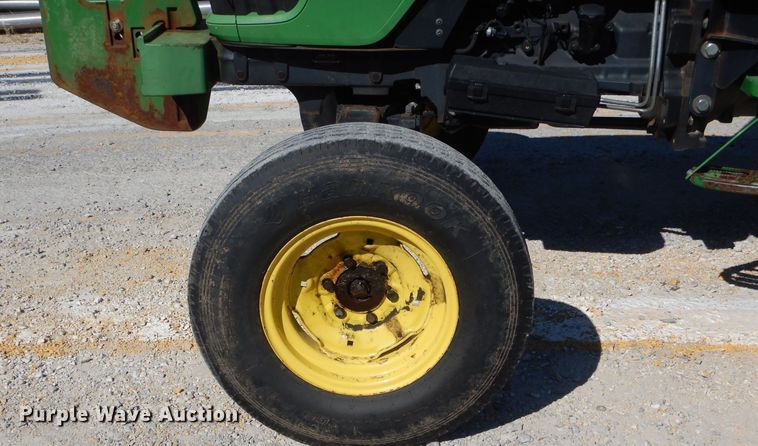 image for item DH2148 2006 John Deere 5525 tractor