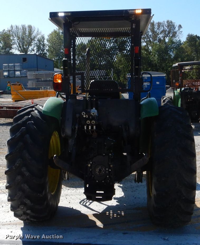 image for item DH2149 2006 John Deere 5525 tractor
