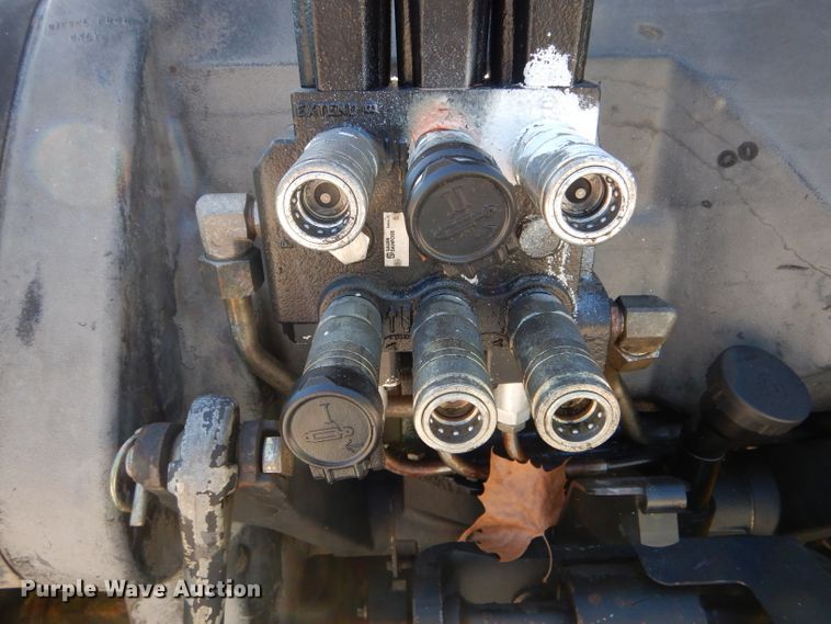 image for item DH2149 2006 John Deere 5525 tractor