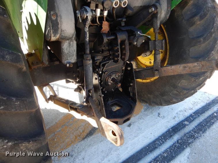 image for item DH2149 2006 John Deere 5525 tractor