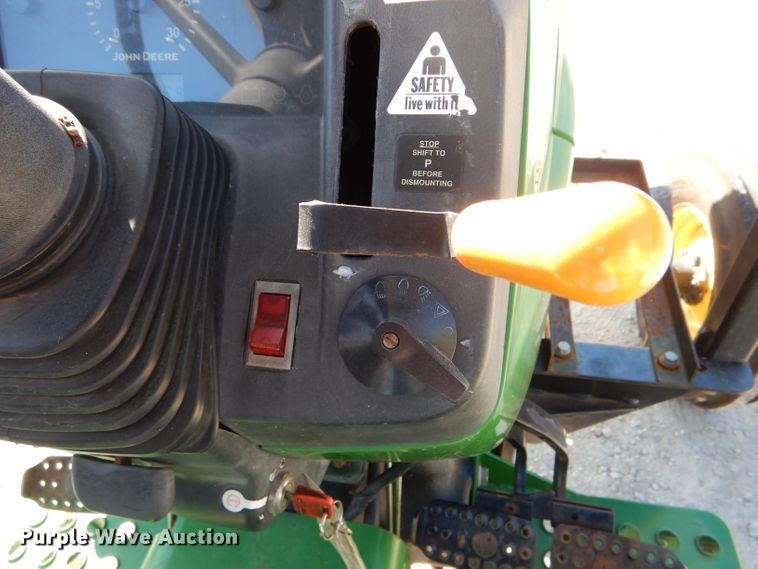 image for item DH2150 2008 John Deere 5325 tractor