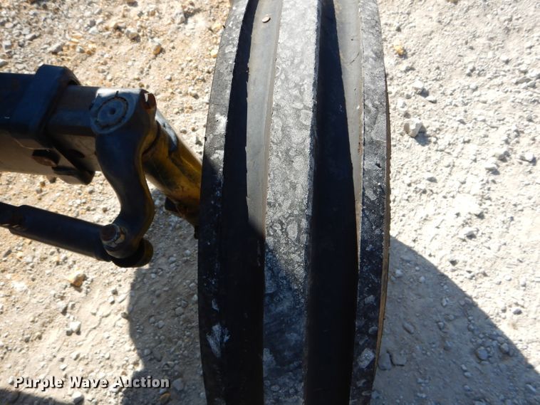 image for item DH2150 2008 John Deere 5325 tractor