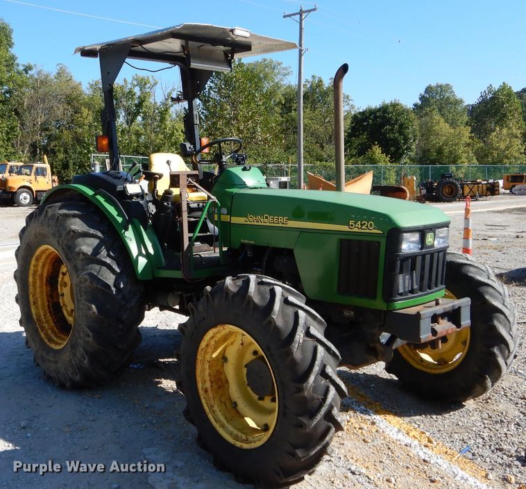 image for item DH2151 2002 John Deere 5420 MFWD tractor