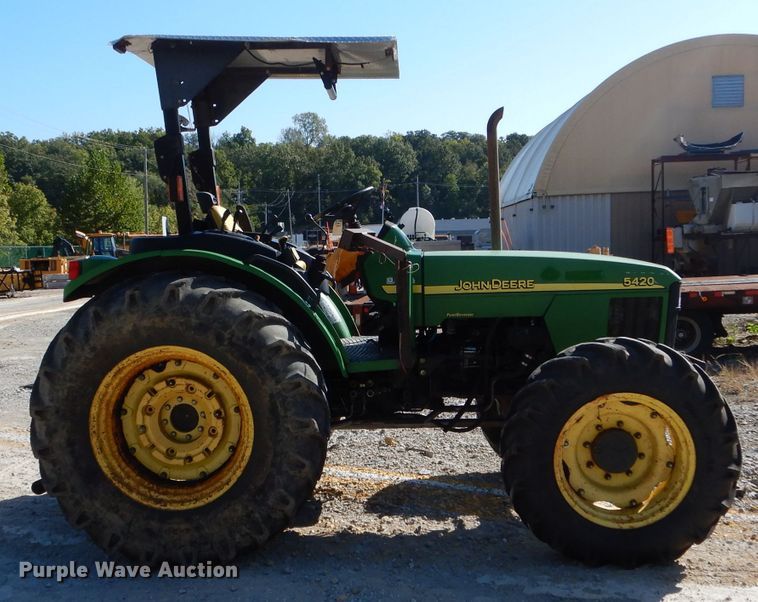 image for item DH2151 2002 John Deere 5420 MFWD tractor