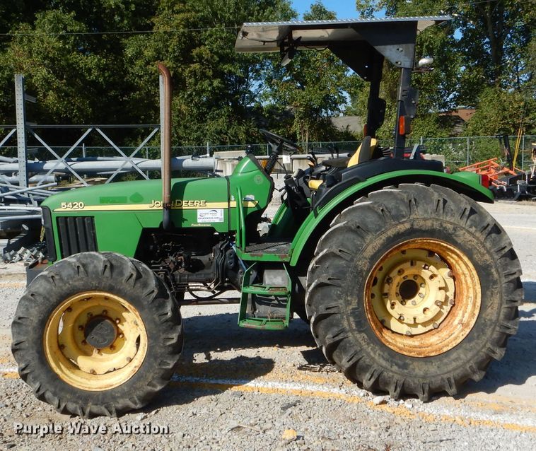 image for item DH2151 2002 John Deere 5420 MFWD tractor
