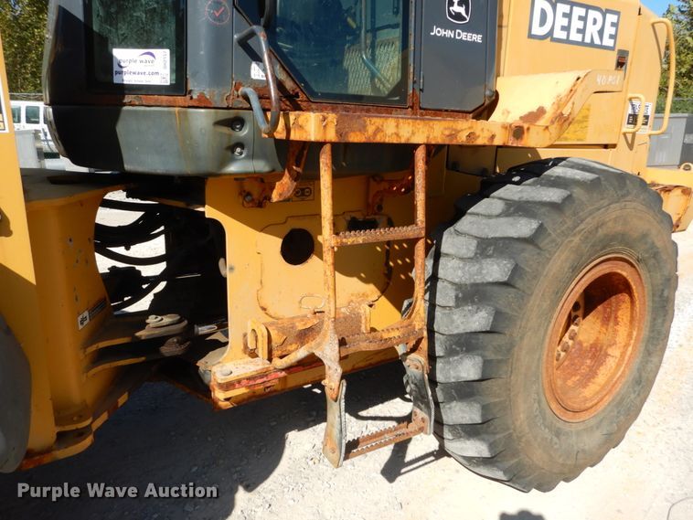 image for item DH2157 2003 John Deere 544H wheel loader