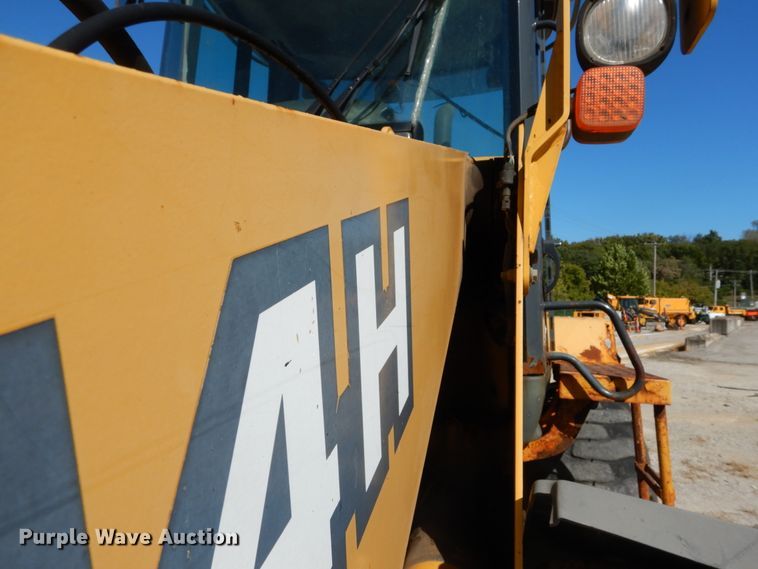 image for item DH2157 2003 John Deere 544H wheel loader