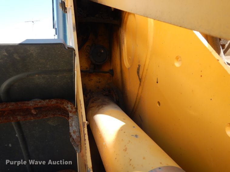 image for item DH2157 2003 John Deere 544H wheel loader