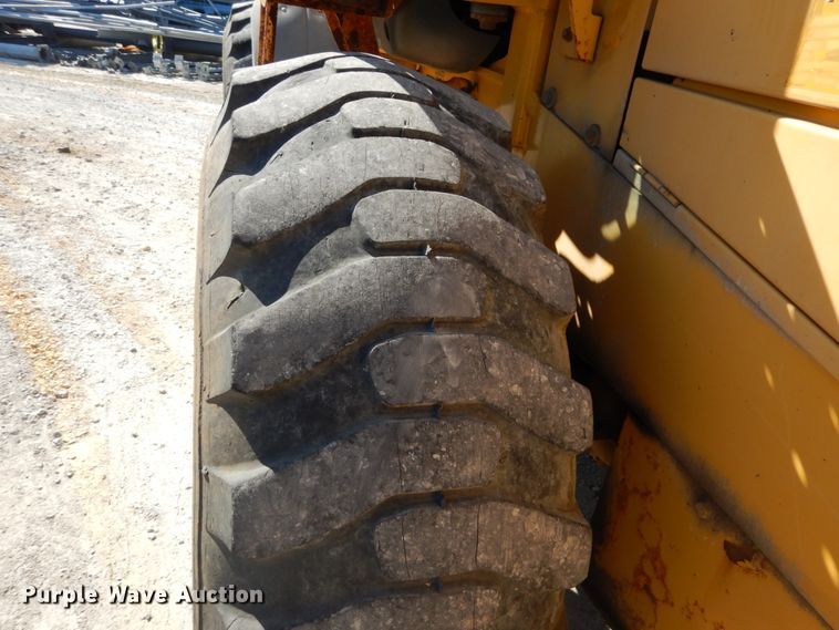 image for item DH2157 2003 John Deere 544H wheel loader