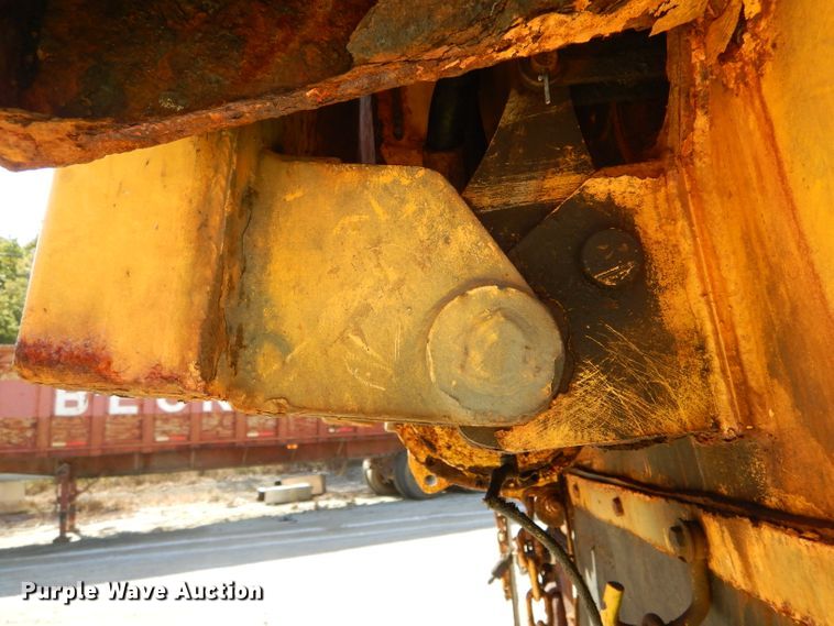 image for item DH2158 2002 International 2574 dump truck