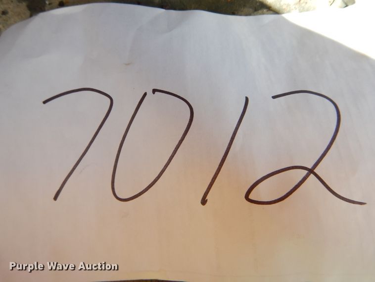 image for item DH2158 2002 International 2574 dump truck