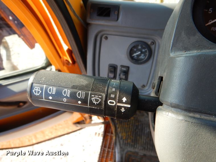 image for item DH6139 2004 Sterling Condor paint striping truck