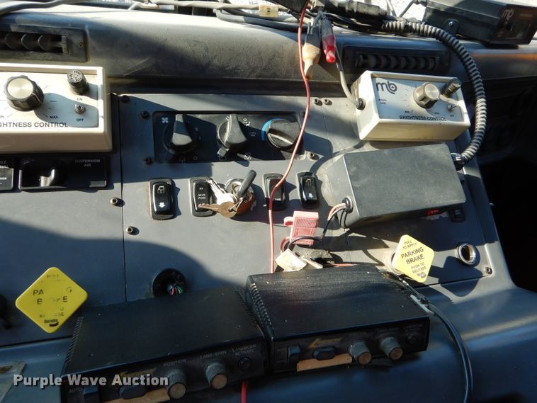 image for item DH6139 2004 Sterling Condor paint striping truck