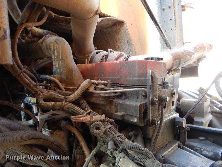 image for item DH6139 2004 Sterling Condor paint striping truck