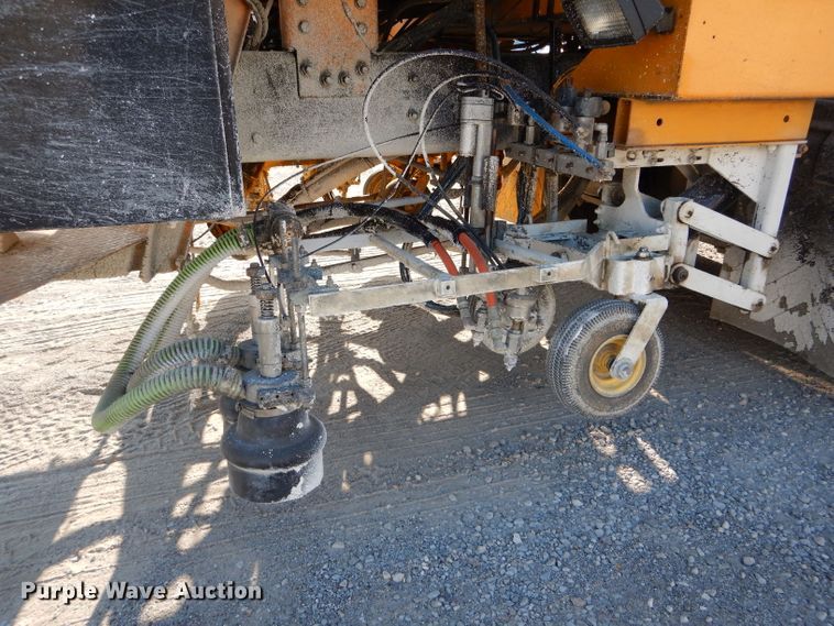 image for item DH6139 2004 Sterling Condor paint striping truck