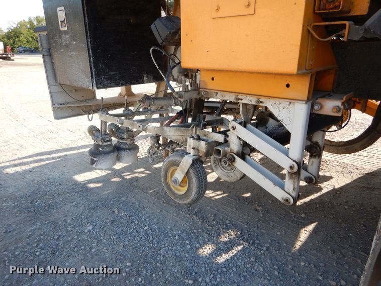 image for item DH6139 2004 Sterling Condor paint striping truck