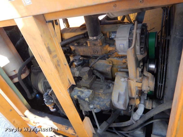 image for item DH6139 2004 Sterling Condor paint striping truck