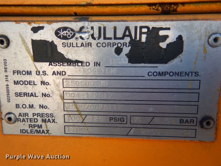 image for item DH6139 2004 Sterling Condor paint striping truck