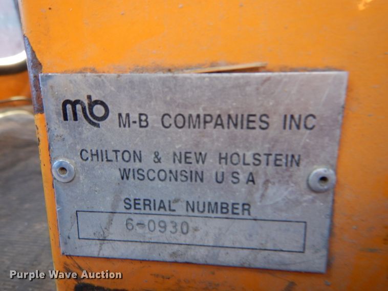 image for item DH6139 2004 Sterling Condor paint striping truck