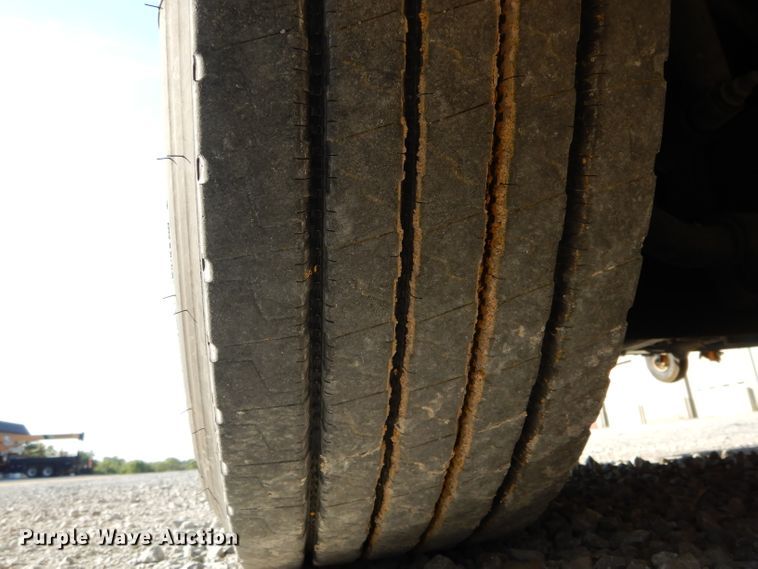 image for item DH6139 2004 Sterling Condor paint striping truck