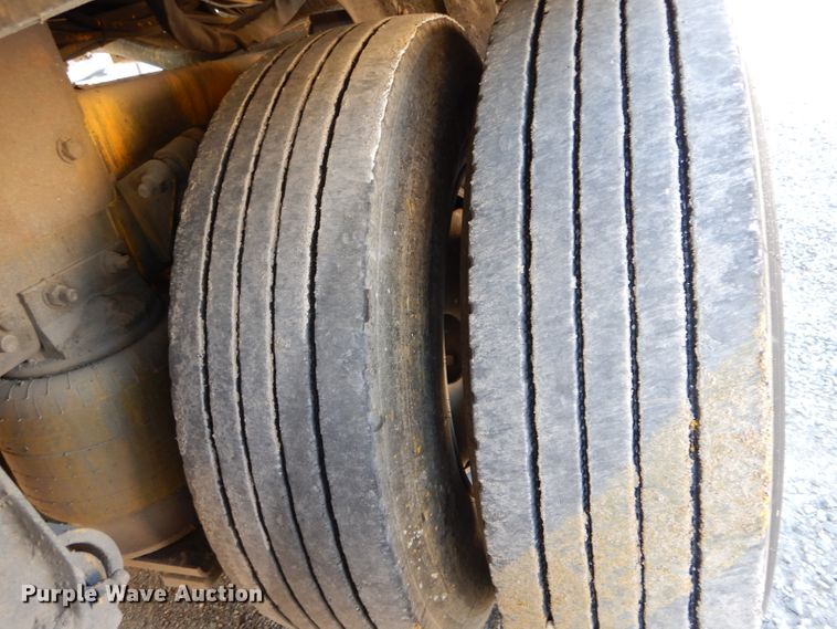 image for item DH6139 2004 Sterling Condor paint striping truck