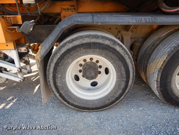 image for item DH6139 2004 Sterling Condor paint striping truck