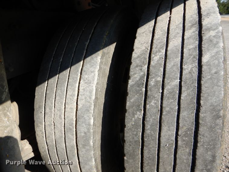 image for item DH6139 2004 Sterling Condor paint striping truck