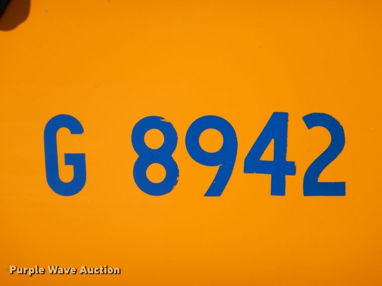 image for item DH6139 2004 Sterling Condor paint striping truck