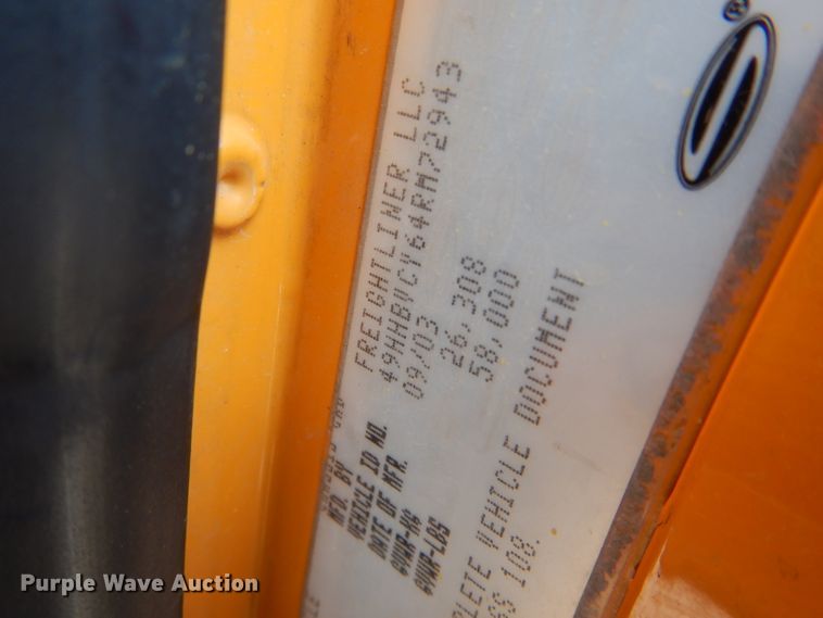 image for item DH6139 2004 Sterling Condor paint striping truck