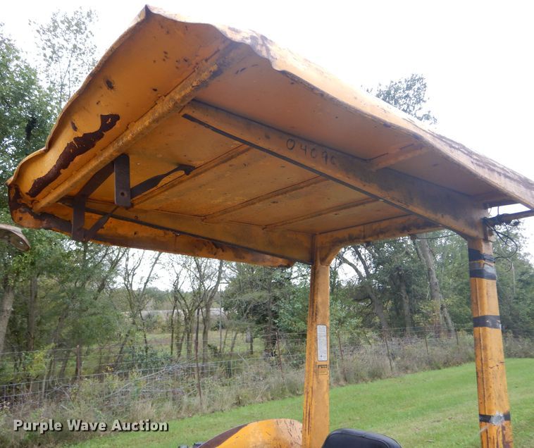 image for item DH6236 John Deere 301A tractor