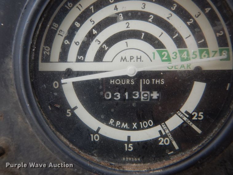 image for item DH6236 John Deere 301A tractor