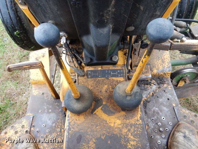 image for item DH6236 John Deere 301A tractor