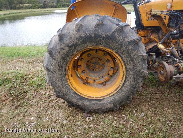 image for item DH6236 John Deere 301A tractor
