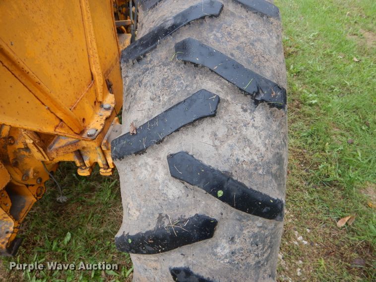 image for item DH6236 John Deere 301A tractor