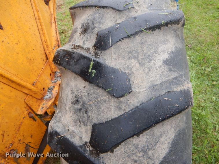 image for item DH6236 John Deere 301A tractor