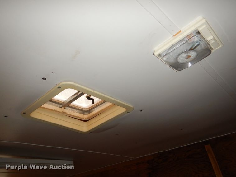 image for item DI2555 1997 Southern enclosed cargo trailer