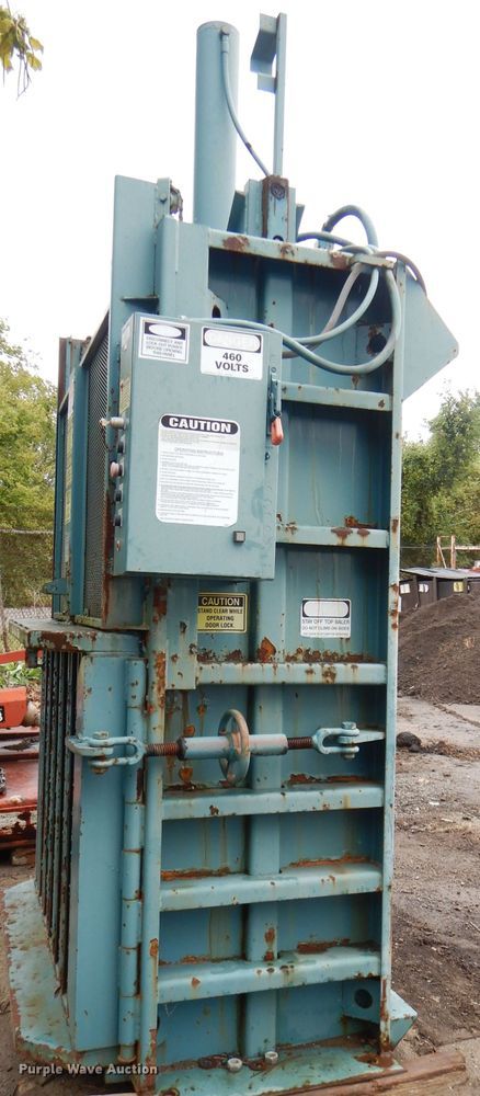 image for item DI2561 Marathon V6030HD compactor/baler