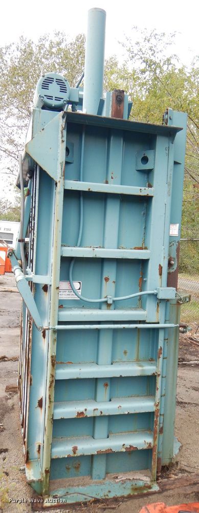 image for item DI2561 Marathon V6030HD compactor/baler