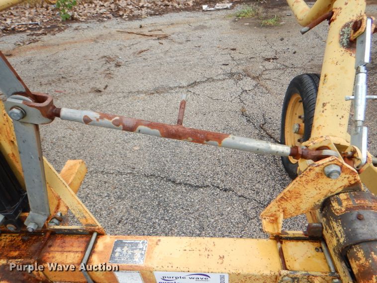 image for item DI2563 Vermeer WR-22 hay rake