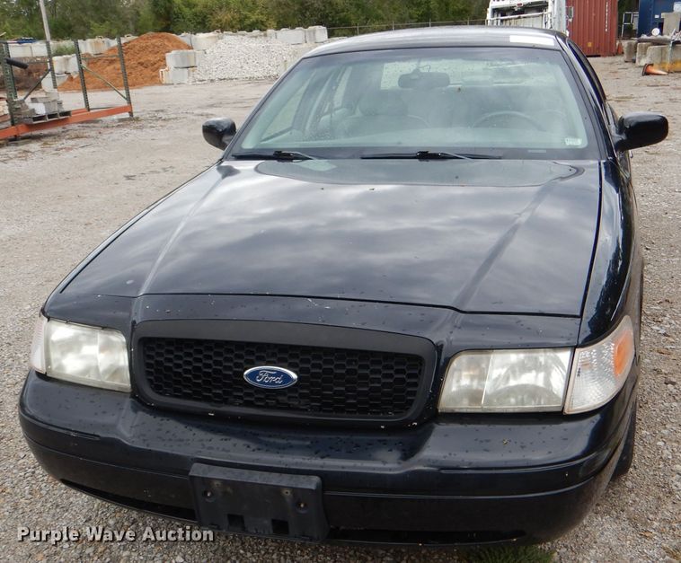 image for item DI2567 2002 Ford Crown Victoria LX